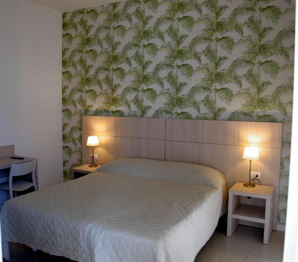 Santa Barbara Hotel & Apartments 贝拉里亚-伊贾马里纳 外观 照片