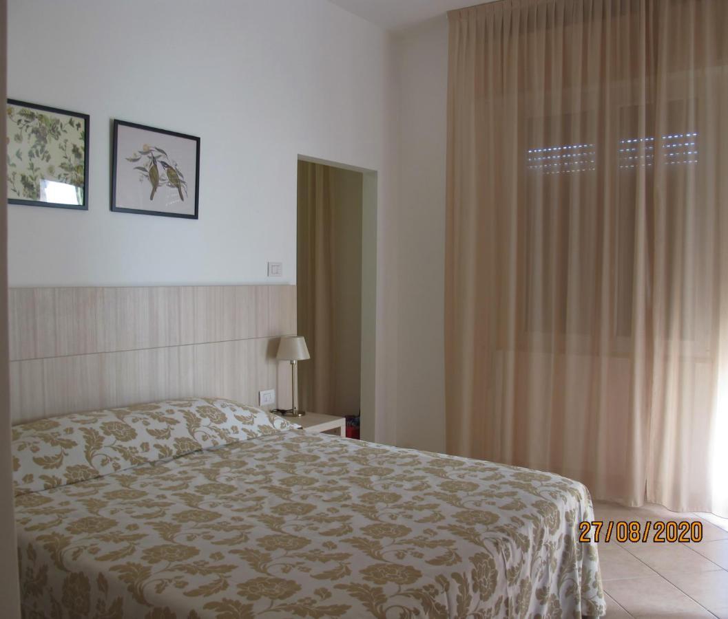 Santa Barbara Hotel & Apartments 贝拉里亚-伊贾马里纳 外观 照片