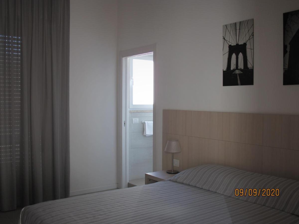 Santa Barbara Hotel & Apartments 贝拉里亚-伊贾马里纳 外观 照片