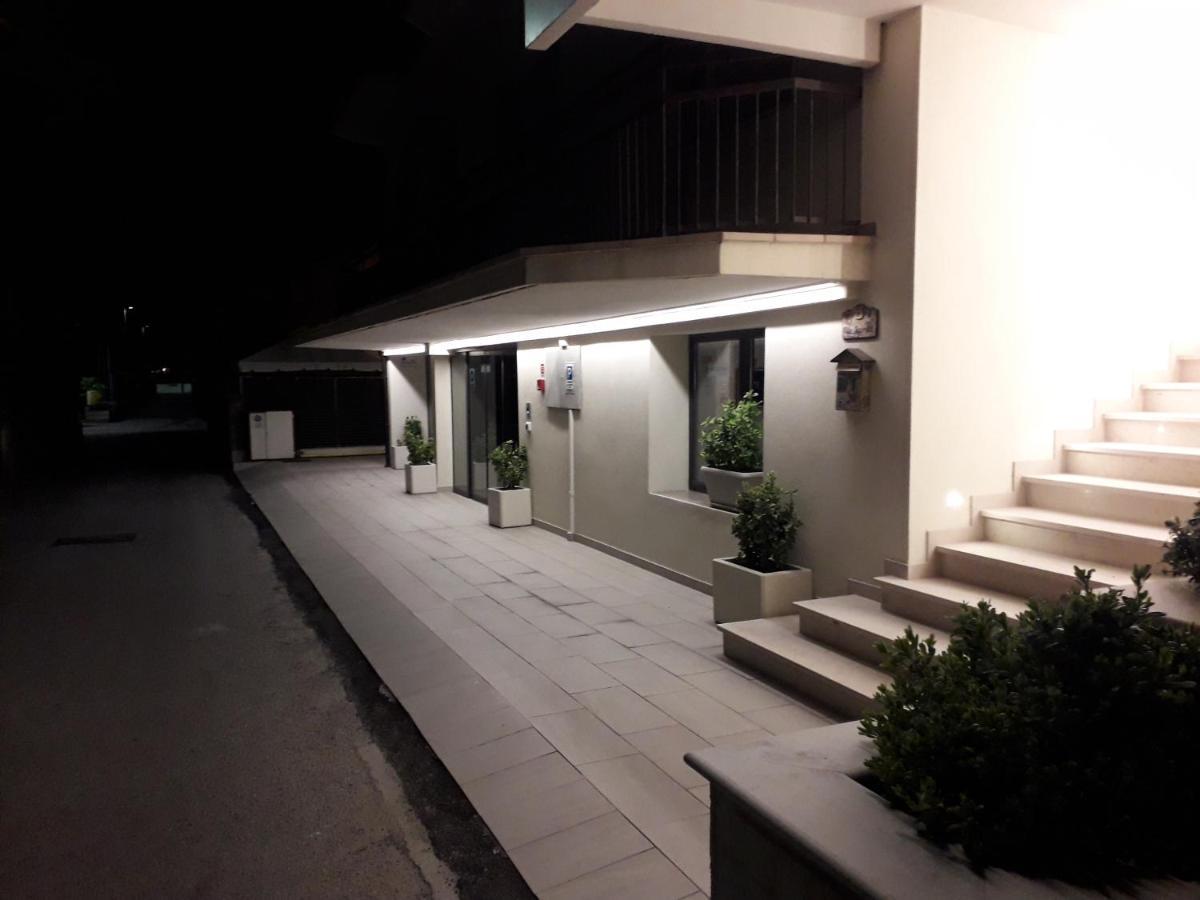 Santa Barbara Hotel & Apartments 贝拉里亚-伊贾马里纳 外观 照片