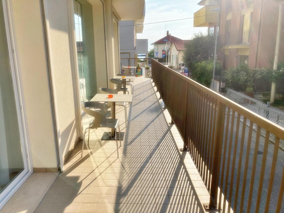 Santa Barbara Hotel & Apartments 贝拉里亚-伊贾马里纳 外观 照片