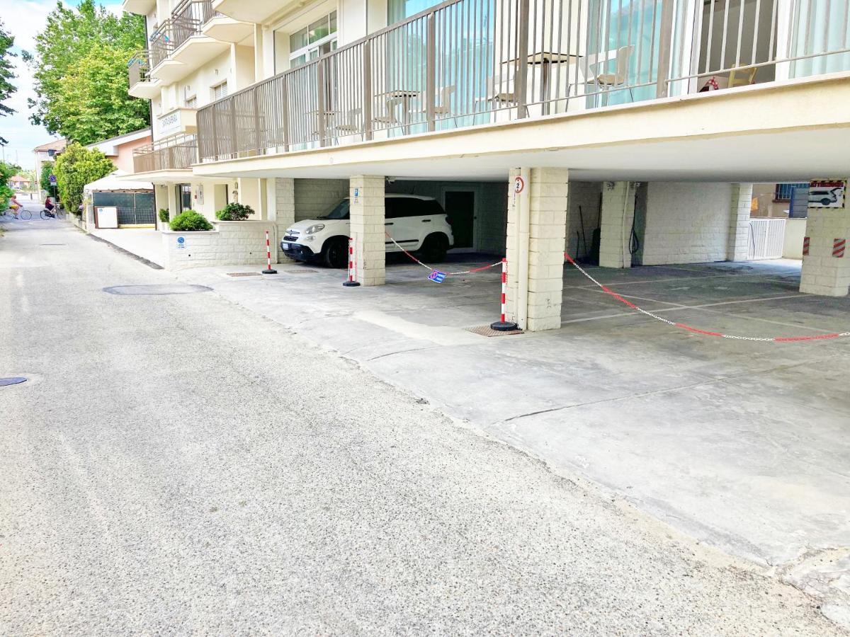 Santa Barbara Hotel & Apartments 贝拉里亚-伊贾马里纳 外观 照片