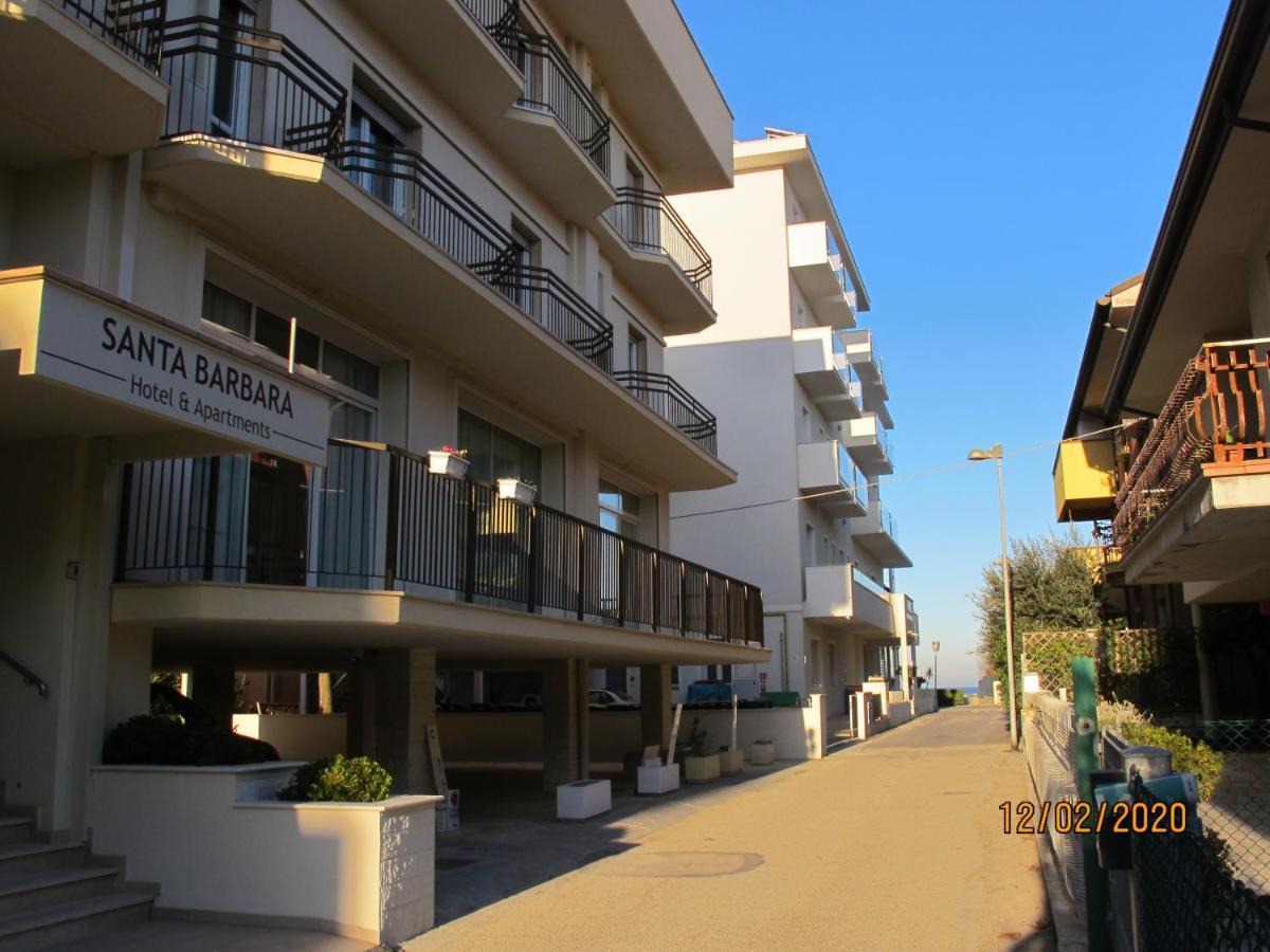 Santa Barbara Hotel & Apartments 贝拉里亚-伊贾马里纳 外观 照片